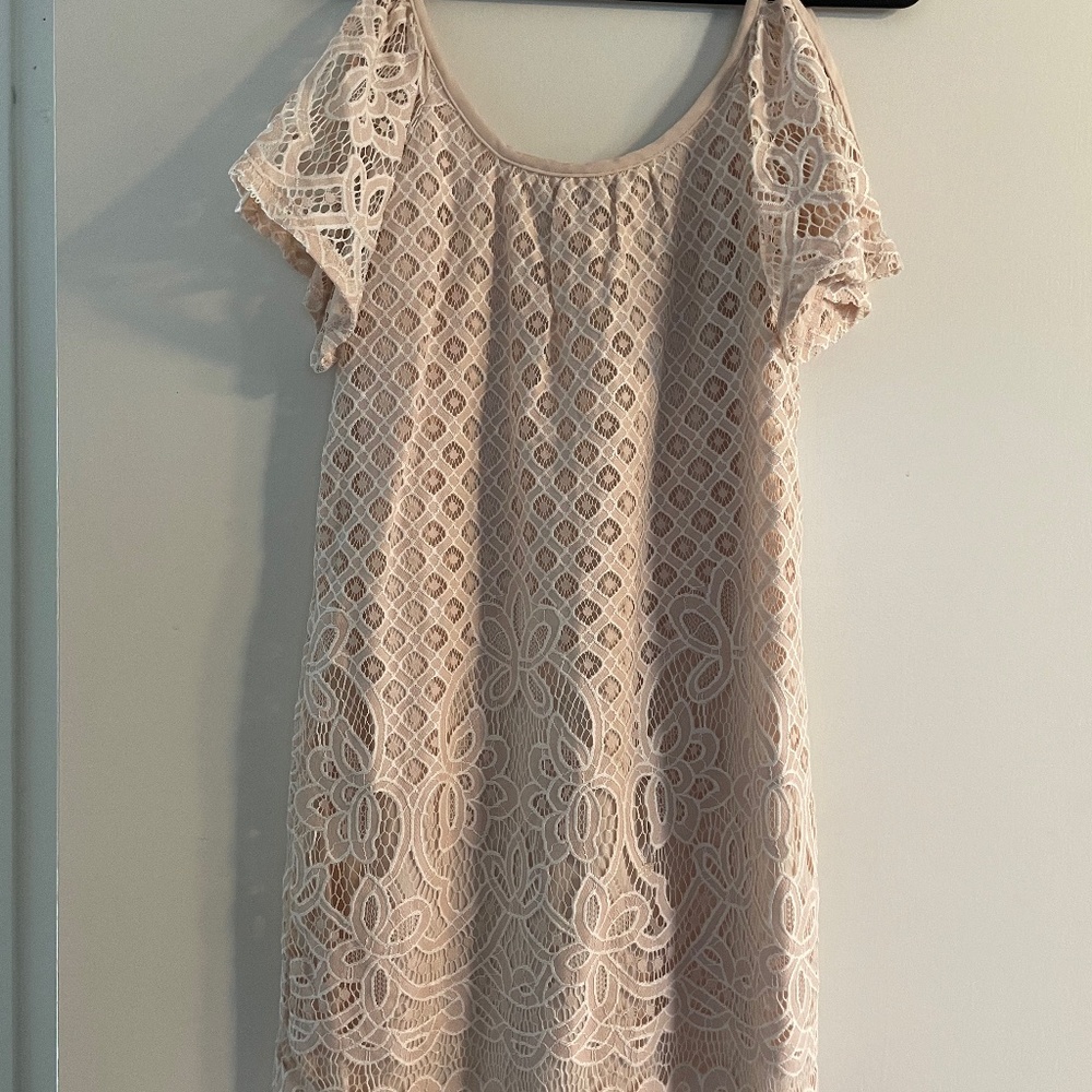 Cold shoulder lace dress